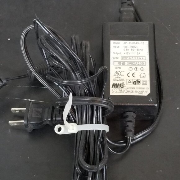 Macpower AP-EJ0043-12 Power Adapter 12V 2A Input 100-240V 0.8A 50-60Hz With AC P - Picture 1 of 5